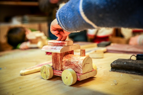 Custodi dell’Infanzia: Sosteniamo la Scuola Steineriana Custodi dell’Infanzia: Sosteniamo la Scuola Steineriana